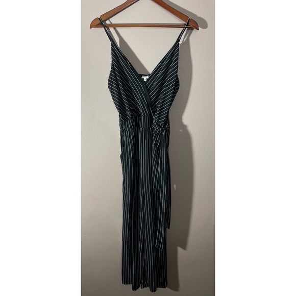 Kaileigh Elegant Black and White Striped Dress - Picture 1 of 2